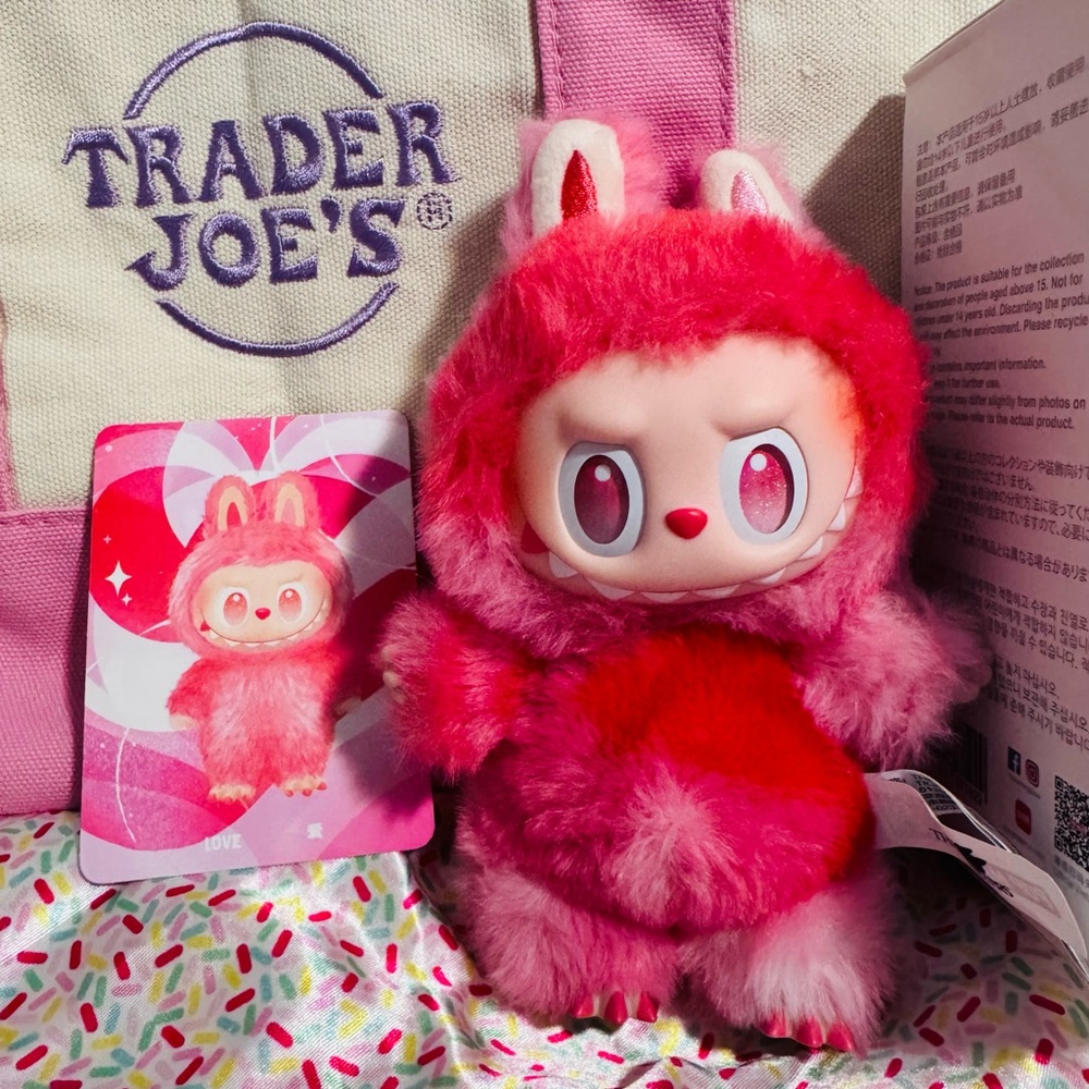 SOLD♥️ Labubu Big Into Energy ~ LOVE New + pink pastel Trader Joe’s tote bag